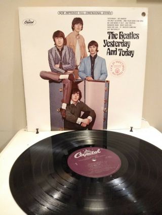 The Beatles Lp,  - Yesterday And Today Purple Label Large Capitol Logo,  Mccartney