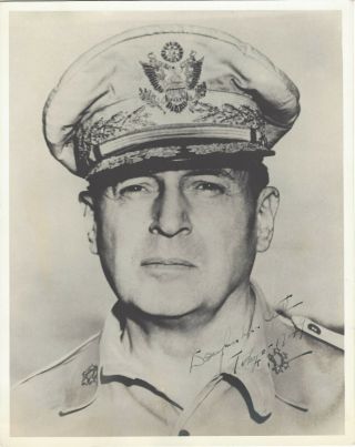General Douglas Macarthur Autographed 8x10 Photo From Tokyo 1949