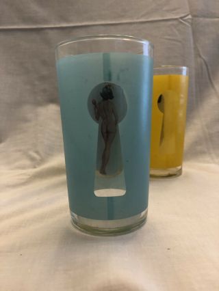 3 VINTAGE PIN UP GIRL RISQUE PEEK A BOO KEYHOLE DRINKING GLASSES - SEXY WOMEN 2