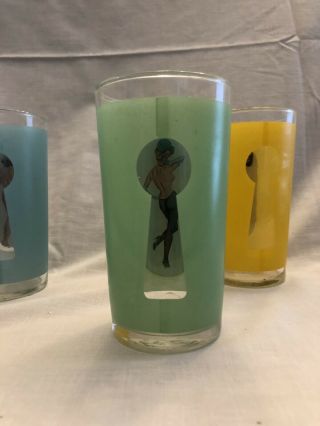 3 VINTAGE PIN UP GIRL RISQUE PEEK A BOO KEYHOLE DRINKING GLASSES - SEXY WOMEN 3