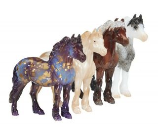 Breyer Iris 2019 Stablemate Collector ' s Club Highland Pony Gambler ' s Choice 3