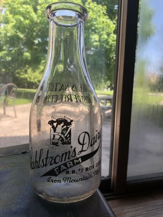 Wahlstrom’s Dairy Farm Iron Mountain Michigan Quart Milk Bottle Black Acl Rare