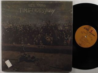 Neil Young Time Fades Away Reprise Lp Vg,  /nm With Lyric Poster Shrink