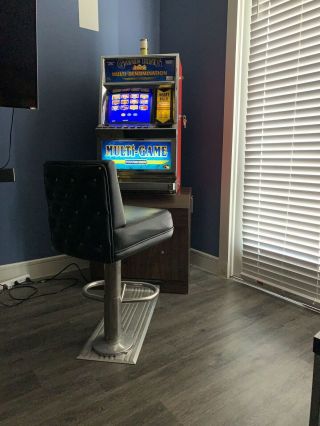 Igt Game King Video Poker/slot Machine W/ Orig Casino Stand & Chair Great