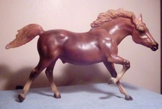 Breyer Traditional Running Stallion Numbered Limited Edition