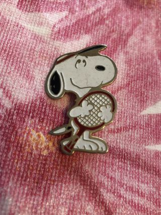 Snoopy Sport Tennis Player Peanuts Charlie Brown Lapel Vintage Pin