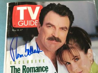 Tom Selleck AUTOGRAPHED TV GUIDE May 11 - 17 1996 w/COA VERY RARE ISSUE 2