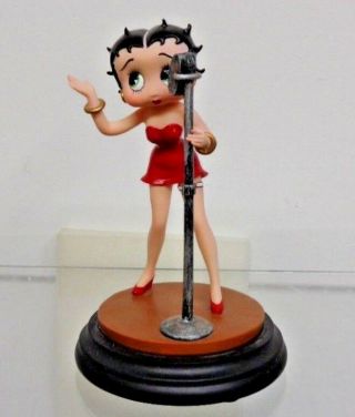 Betty Boop Sings - Resin Figurine