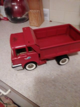 Vintage 1960 ' s Red Structo Dump Truck FLIPABLE? RARE LO$ W/GLASS windshield 3