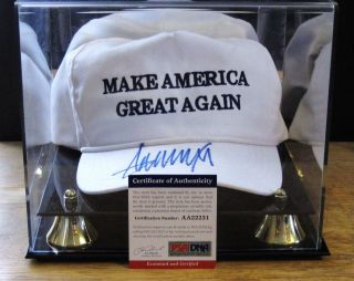 Donald Trump Signed Make America Great Again Maga Hat,  Psa/dna Certified In Case