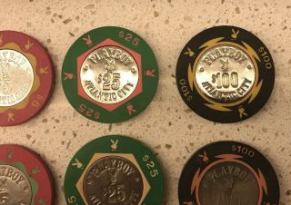 SET OF 8 PLAYBOY CASINO GAMING CHIPS ($2.  50 $5,  $25 & $100) Atlantic City,  NJ 8