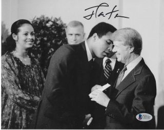 President Jimmy Carter W/ Muhammad Ali Signed 8x10 B&w Photo Beckett Bas