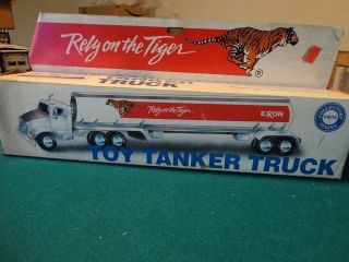 Exxon " Rely On The Tiger " 1993 Toy Tanker Truck