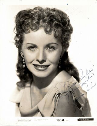 Lovely Actress Jeanne Crain,  Signed Vintage Studio Photo.