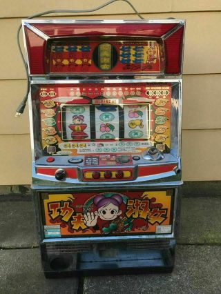 Pachislo " Kung Fu Lady " Classic 3 Reel Slot Machine Casino - Rare