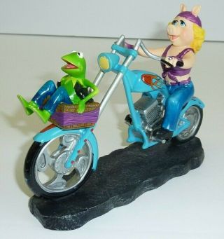 MISS PIGGY Figurine Hamilton Muppet ON THE ROAD AGAIN WITH KERMIT Motorcycle 4