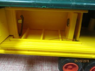 2 1976 Hess Toy Trucks 3