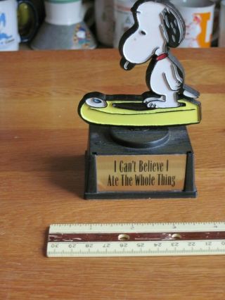 Snoopy / Peanuts Trophy I Can 