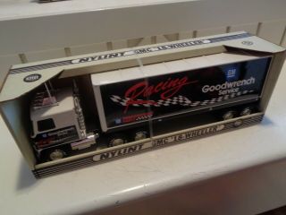 Vintage Nylint/mr.  Goodwrench Racing Team Tractor Trailer