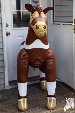 Inflatable 2010 VBS Pony Horse 57 in.  Pinto Paint Brown White Blow Up Decoration 8
