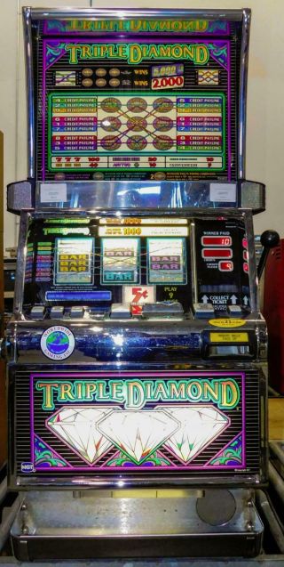Igt S - 2000 Reel Slot Machine: Triple Diamond W/ 9 Paylines
