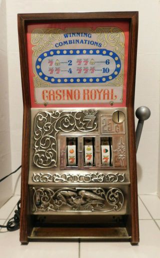 Vintage Casino Royal Slot Machine / Bank By Waco Well & Lights Up