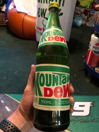 1970’s Extremely Rare Canadian Mountain Dew 750 Ml Bottle Paper Label Full