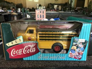 Coca - Cola Die Cast Metal Bank 1953 Delivery Truck Old Stock Ertl Yellow B592