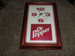 Vintage Dr Pepper Lighted Electric Clock wood frame 2