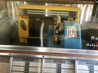 IT ' S A 100 SEEBURG Select - o - matic JUKEBOX WITH OVER 100 45 ' S 6