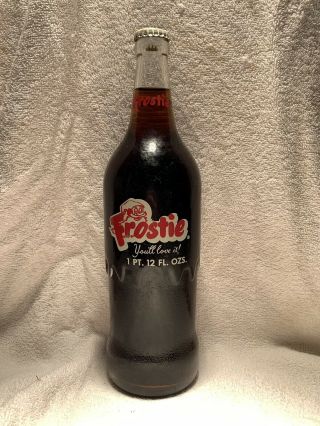 Rare Full 28oz Frostie Root Beer Acl Soda Bottle Camden,  N.  J.