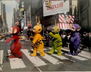 Teletubbies Invade Nyc Orig.  Photograph Autographed By Actors Framed Rare 2007