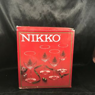Nikko Christmastime 10 - 1/2 Oz Wine Glass Goblet Set Of 4 With Box