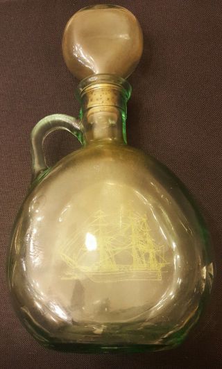 1971 Old Fitzgerald Old Ironsides Whiskey Decanter 4/5Qt Glass Bottle 2