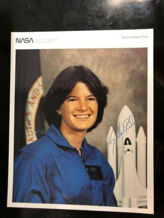 Nasa Official Autographed Photo Sally Ride Astronaut