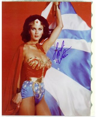 Lynda Carter 8x10 Color Photo As " Wonderwoman " With