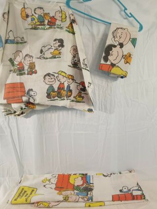 Charlie Brown Vintage Bed Sheets Set