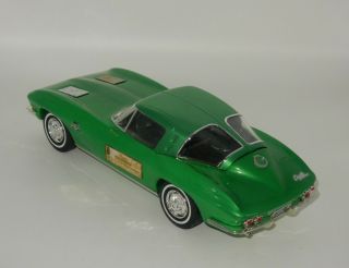 JIM BEAM 1963 CHEVY CORVETTE GREEN REGAL CHINA DECANTER CAR (ONLY 700 IN GREEN) 6