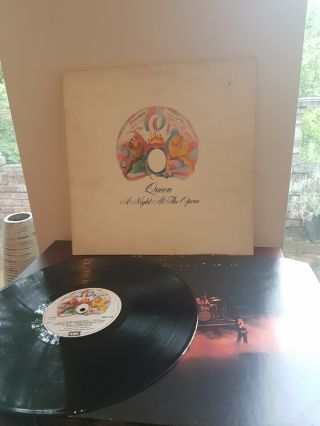 Queen A Night At The Opera 12 " Lp Album 1st Press Vinyl 1975 Emtc103 Vg,