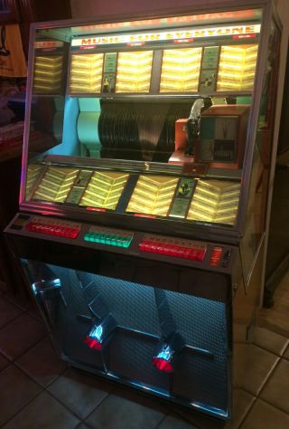 Seeburg 161 Fully Restored 1958 45 RPM Jukebox With Records 2