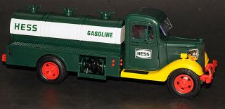 1985 Hess Gasoline Tanker Truck Bank In The Box First Hess Truck