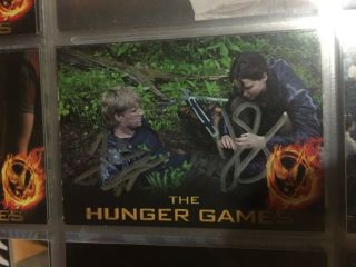 The Hunger Games Autographed Card Signed By Jennifer Lawrence & Josh Hutcherson