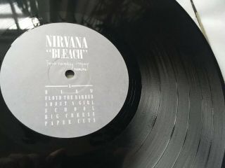 NIRVANA ' BLEACH ' LP UK TUPELO RECORDING COMPANY 1989 FIRST PRESSING NM:RECORD 8