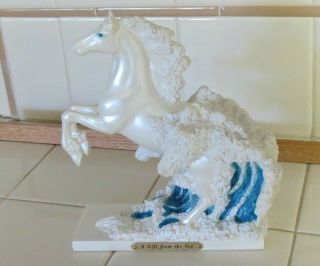 Trail Of Painted Ponies_gift From The Sea.  2011.  E1 - 1034