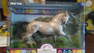 Breyer Collectible Horse " Esprit " Weg Kentucky 2010
