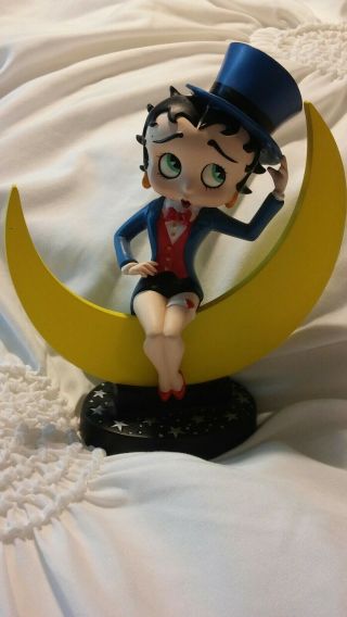 The Danbury Betty Boop Moonglow Collector Figurine Height 6 - 1/2 "