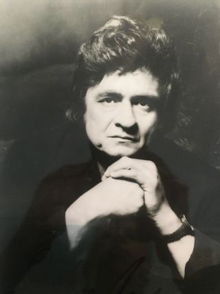 Johnny Cash Signed Photo “ring Of Fire” Singer