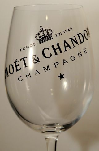 MOET CHANDON ICE IMPERIAL CHAMPAGNE GLASSES X 2 GLASS NOT PLASTIC RARE 2