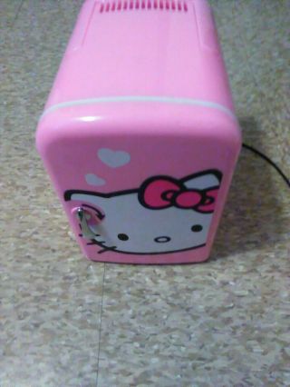 Hello Kitty Mini Refrigerator Cool/warm