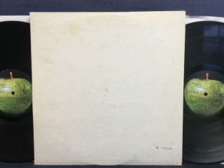 THE BEATLES - The White Album - 1968 - Apple Label (2 LP ' S/POSTER/4 PICS) 3